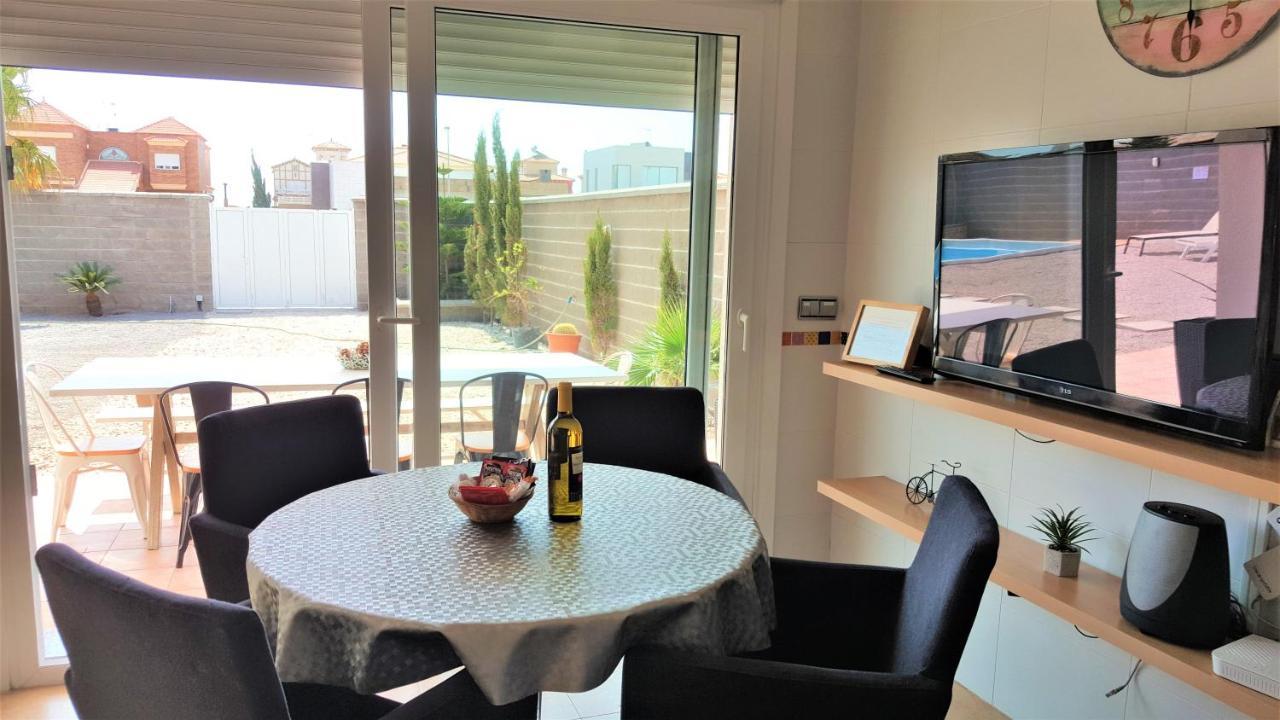 5 Bedrooms Private House 300M From Beach Roquetas de Mar Buitenkant foto